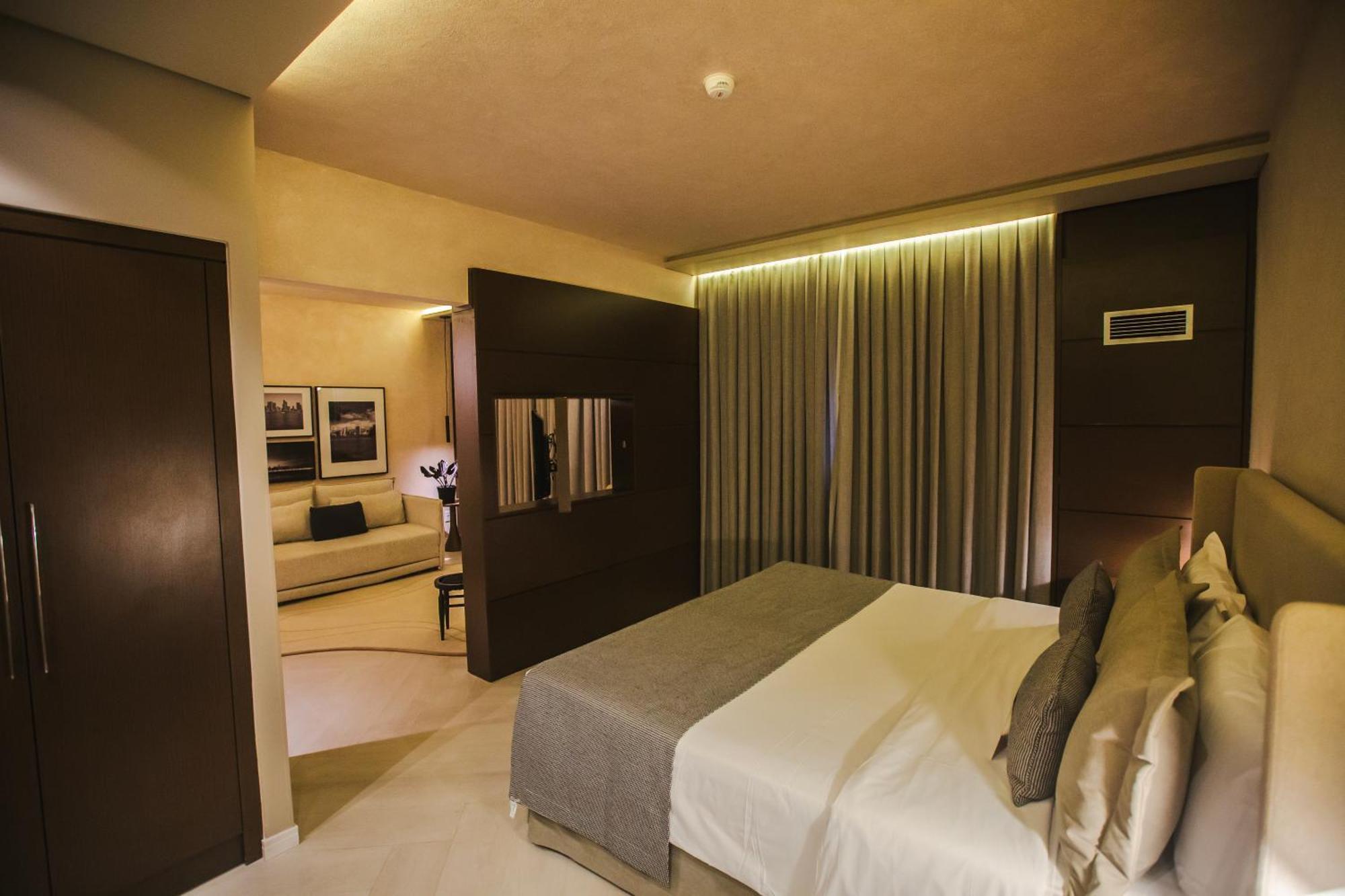Hotel Mercure Camboriu 4*