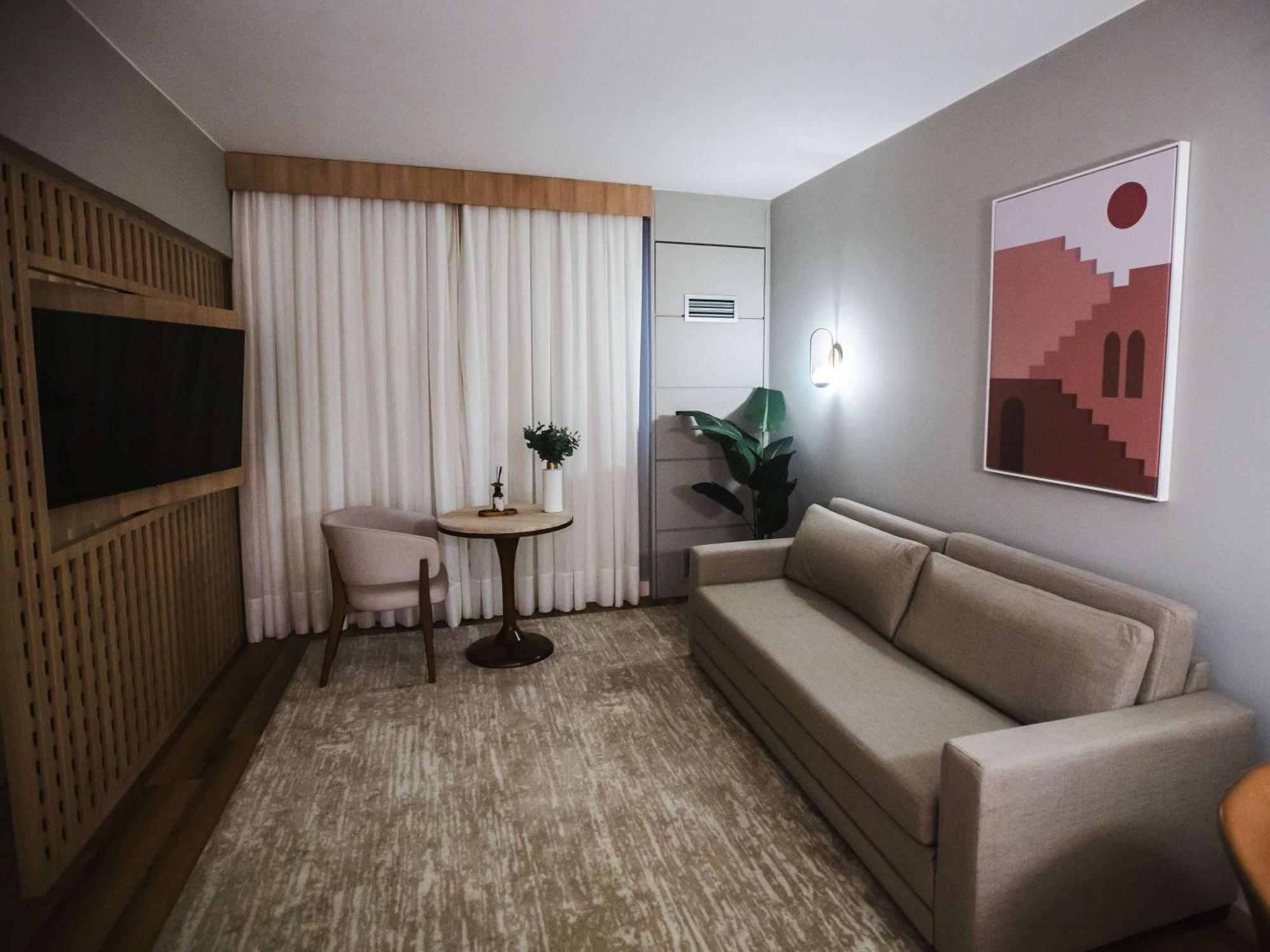 Mercure Camboriu 4*